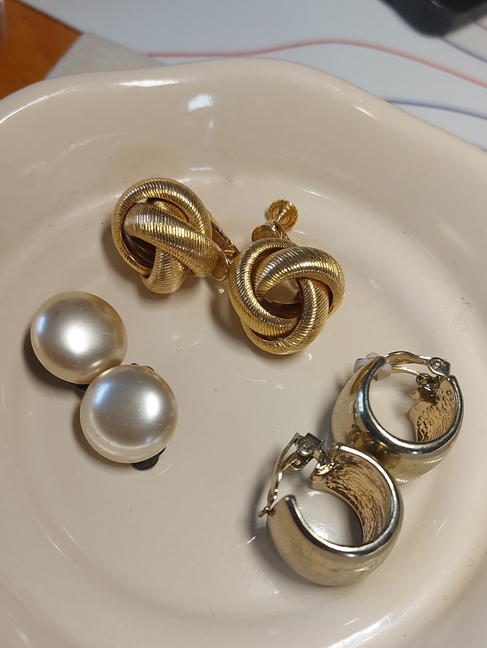 💚3/$30 Vintage Gold & Faux Pearl Clip-On Earring Collection